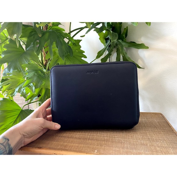 Monos Metro Folio Kit in Black - Picture 1 of 9